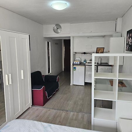 Estudio Doble Con Balcon En Madrid Centro المظهر الخارجي الصورة