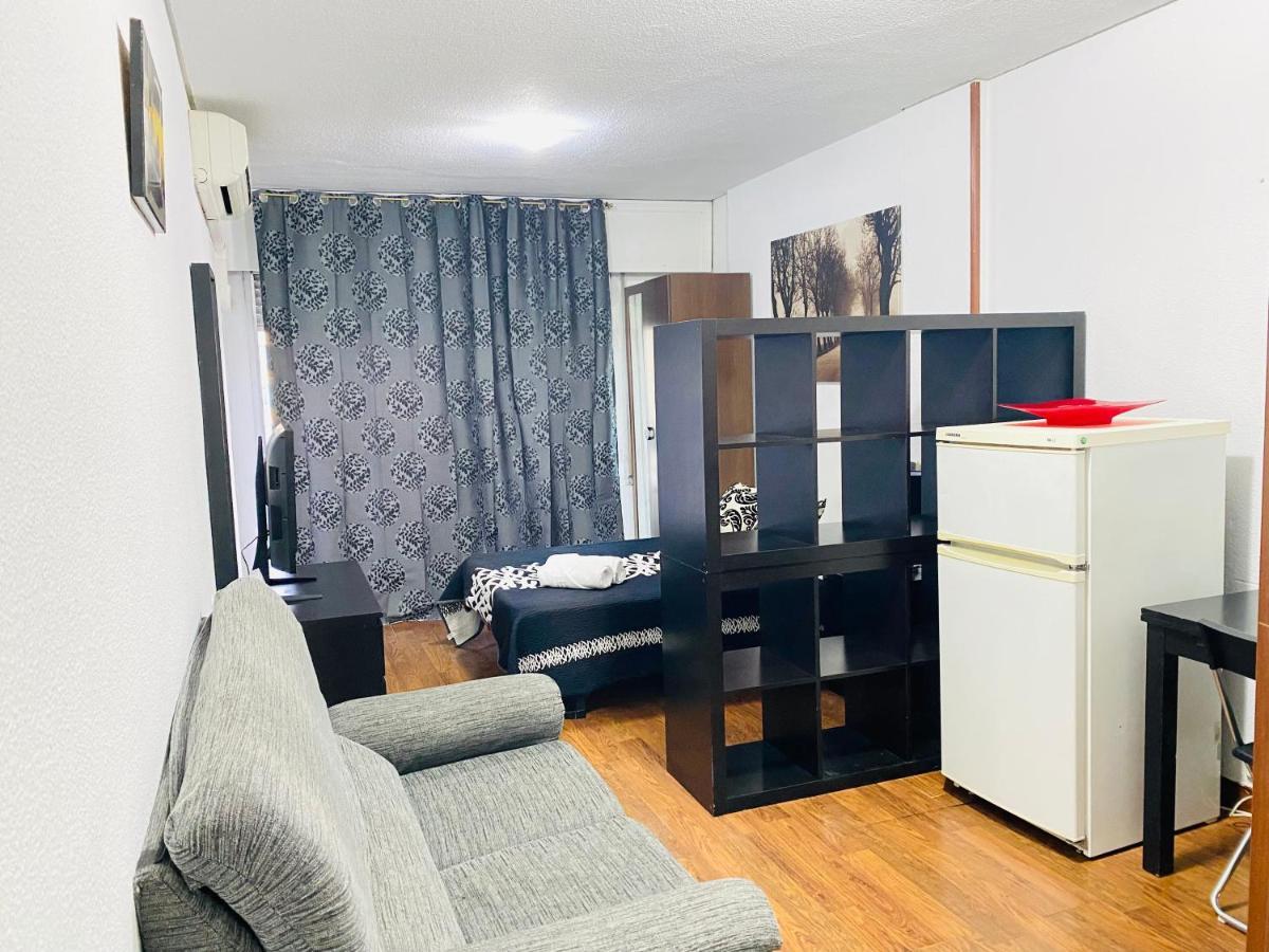 Estudio Doble Con Balcon En Madrid Centro المظهر الخارجي الصورة
