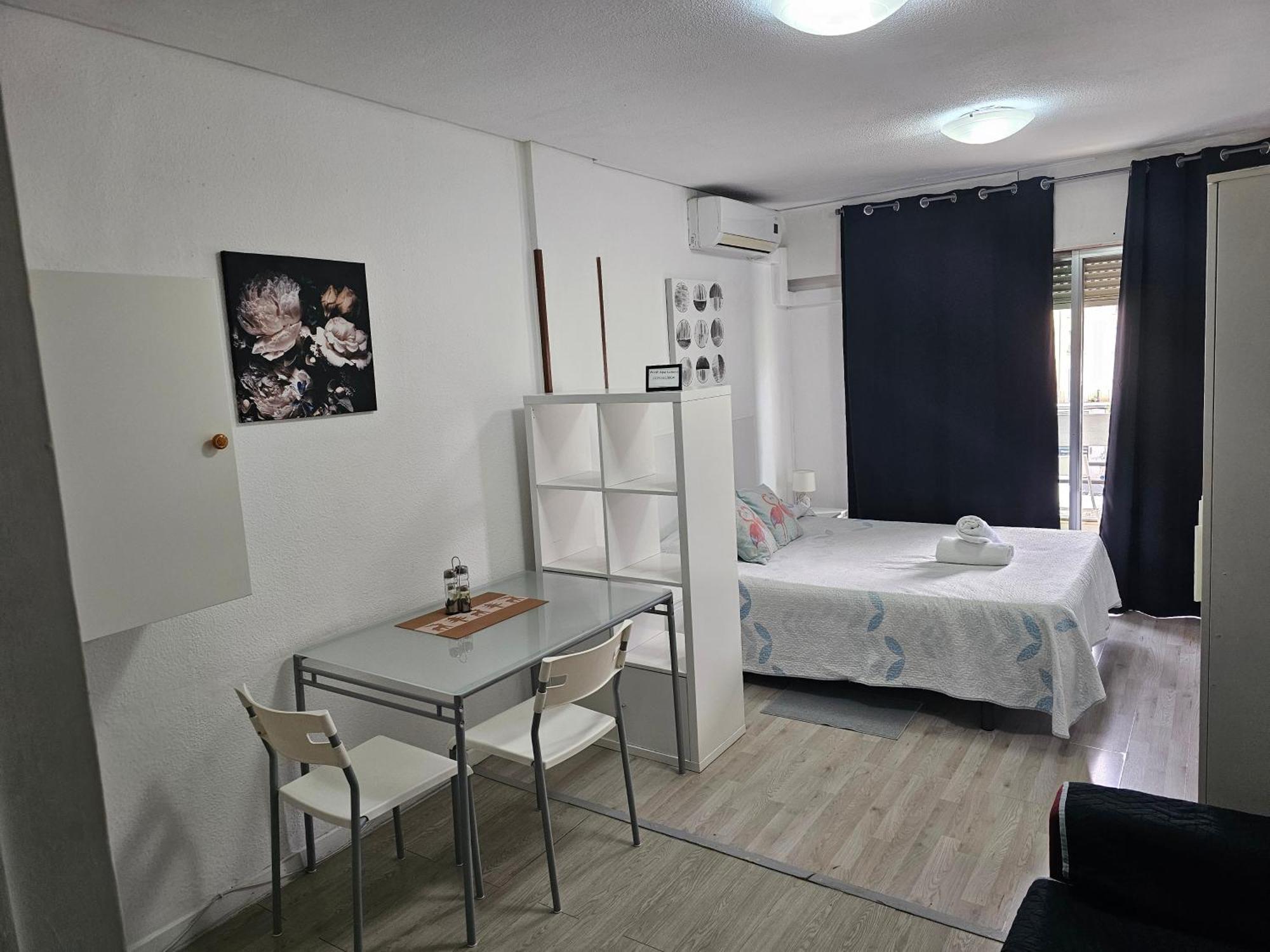 Estudio Doble Con Balcon En Madrid Centro المظهر الخارجي الصورة